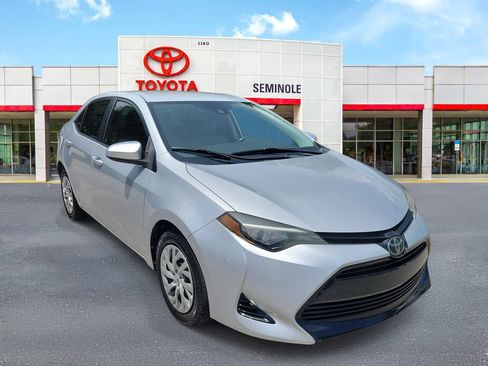 Used 2017 Toyota Corolla L FWD image 2