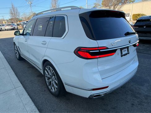 Used 2023 BMW X7 xDrive40i w/ Premium Package AWD/4WD image 6
