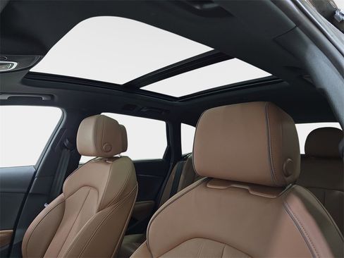 Used 2022 Audi A4 2.0T allroad Premium Plus image 32