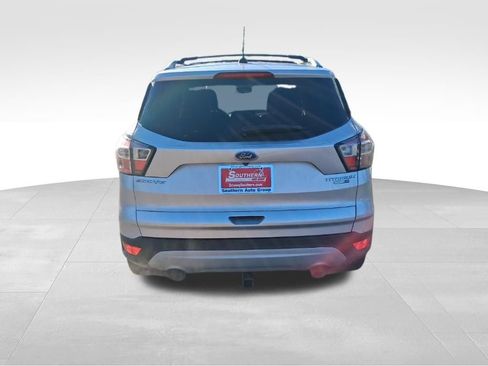Used 2017 Ford Escape Titanium AWD/4WD image 4