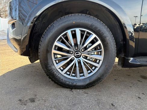 Used 2024 Nissan Armada SL image 31
