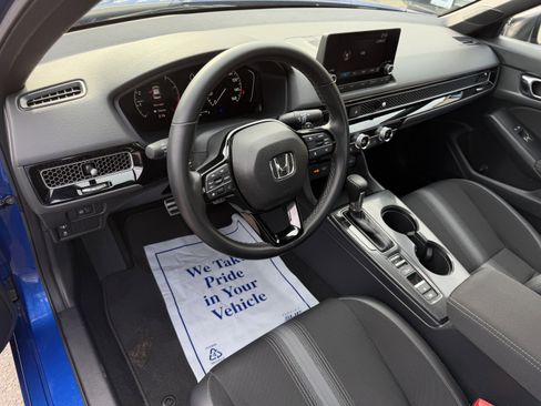Used 2023 Honda Civic Sport image 9