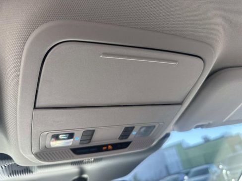 Certified 2025 Ford Explorer Active image 29