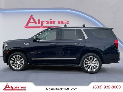 Used 2023 GMC Yukon Denali w/ Advanced Technology Package image 2
