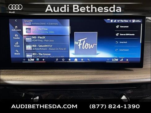Used 2024 BMW X7 xDrive40i w/ Executive Package AWD/4WD image 22