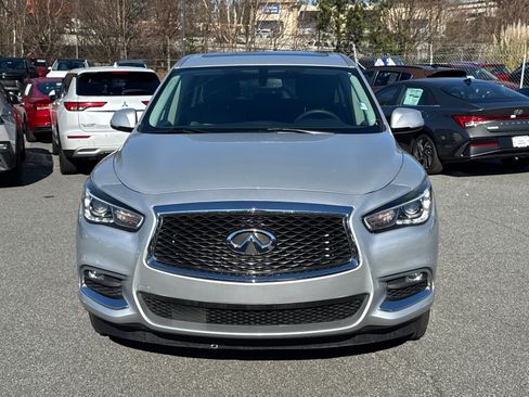 Used 2017 INFINITI QX60 FWD image 2