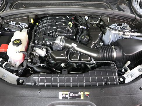 Used 2025 Jeep Grand Cherokee L Limited w/ Trailer Tow Package image 15