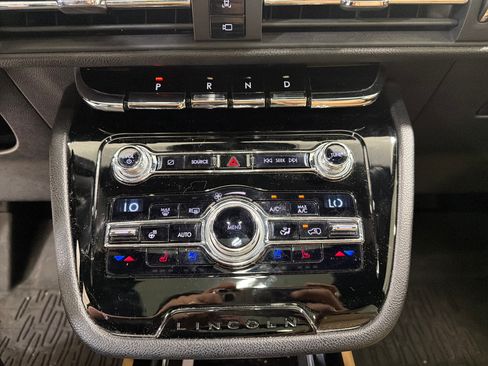 Used 2020 Lincoln Corsair Reserve w/ Equipment Group 201A AWD/4WD image 23