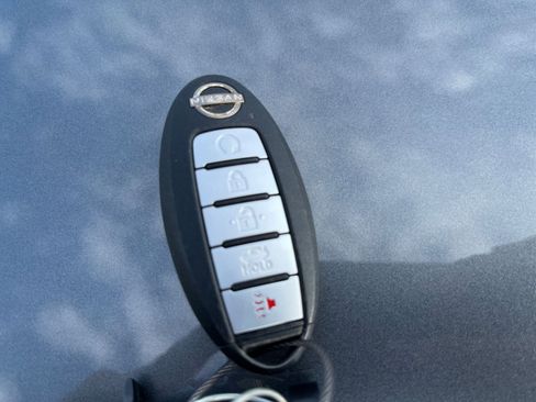 Used 2025 Nissan Altima 2.5 SV FWD image 25
