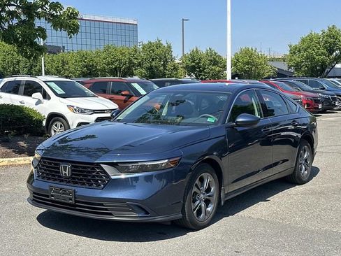 Used 2023 Honda Accord EX image 5