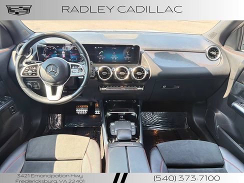 Used 2021 Mercedes-Benz GLA 250 4MATIC w/ AMG Line Exterior image 11