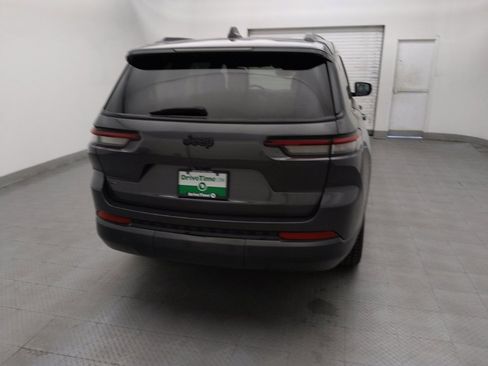 Used 2023 Jeep Grand Cherokee L Laredo RWD image 7