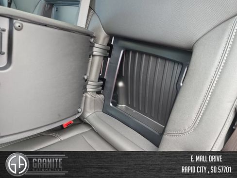 New 2026 GMC Sierra 3500 SLT w/ SLT Premium Package AWD/4WD image 37