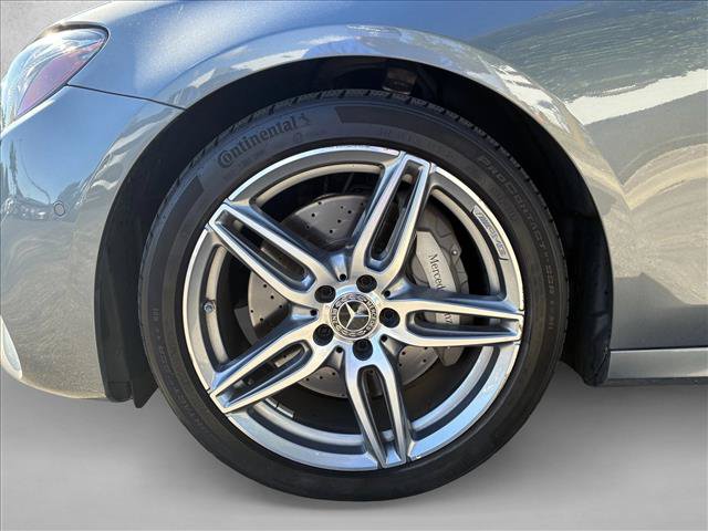 Used 2018 Mercedes-Benz E 300 4MATIC image 9