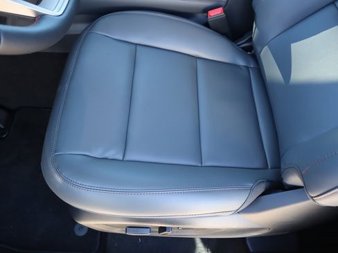 New 2026 Ford Explorer Active w/ Active Comfort Package image 13