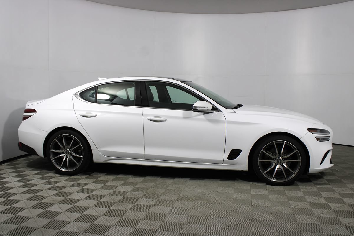 Used 2022 Genesis G70 2.0T w/ Prestige Package RWD image 38