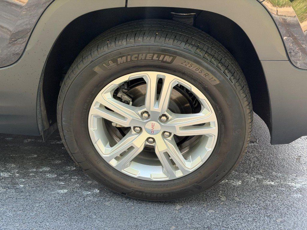 Used 2022 GMC Terrain SLE w/ Driver Convenience Package FWD image 7