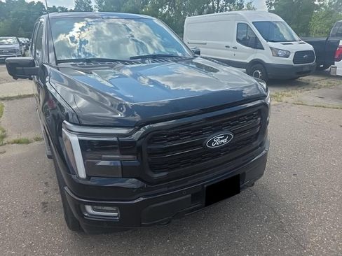 Used 2024 Ford F150 Lariat AWD/4WD image 2
