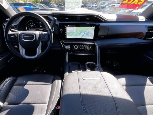 Certified 2025 GMC Sierra 3500 Denali w/ Denali Reserve Package image 15