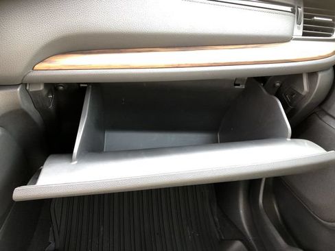 Certified 2019 Honda CR-V Touring image 30