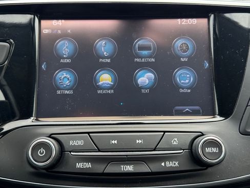 Used 2019 Buick Envision Essence image 22
