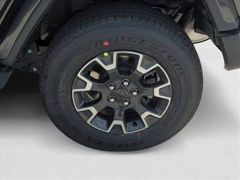 New 2025 Jeep Wrangler Unlimited Sahara w/ Safety Group AWD/4WD image 10