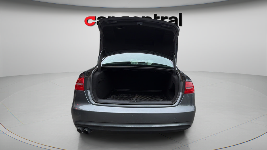 Used 2013 Audi A4 2.0T Premium AWD/4WD image 28