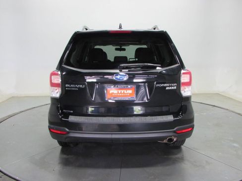 Used 2017 Subaru Forester 2.5i Limited AWD/4WD image 6