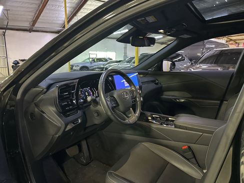 Used 2024 Lexus RX 350 Premium w/ Cold Area Package FWD image 8