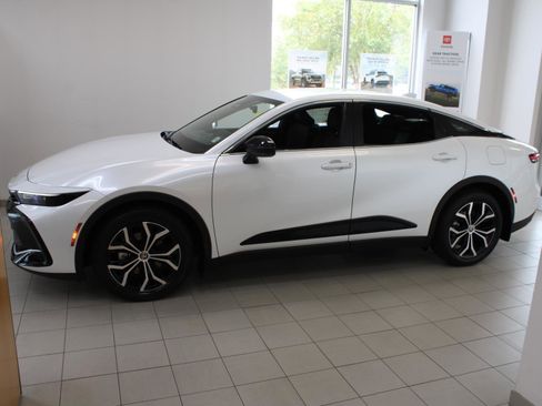 New 2026 Toyota Crown Nightshade image 4