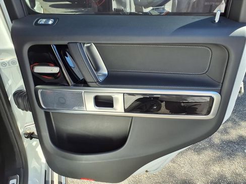 Used 2025 Mercedes-Benz G 550 image 8