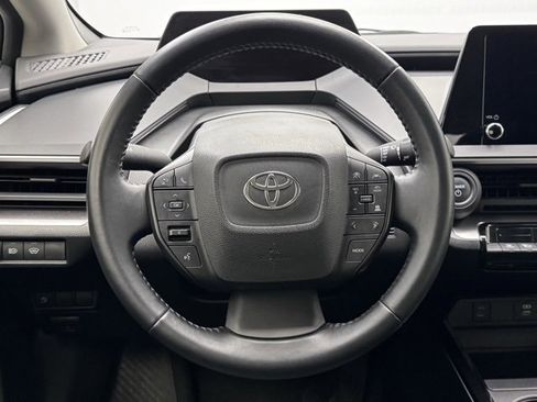 Used 2024 Toyota Prius LE image 28