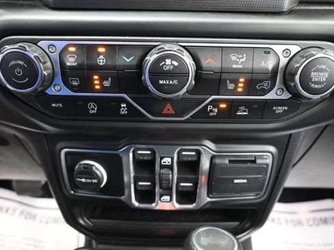 Used 2023 Jeep Wrangler Unlimited Sport AWD/4WD image 15