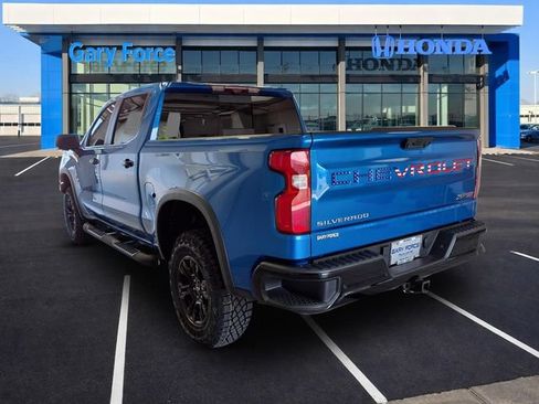 Used 2022 Chevrolet Silverado 1500 ZR2 w/ Technology Package AWD/4WD image 3