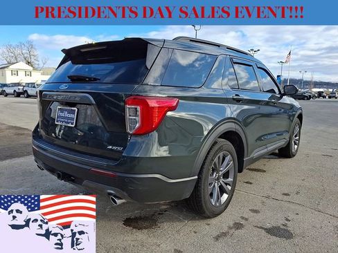 Used 2023 Ford Explorer XLT w/ Equipment Group 202A image 10