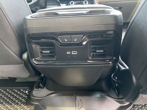Used 2025 GMC Sierra 1500 AT4 AWD/4WD image 19