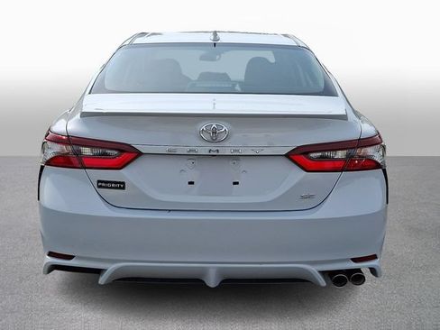 Used 2024 Toyota Camry SE FWD image 5