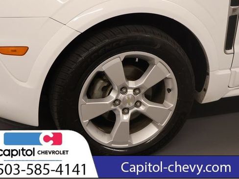 Used 2014 Chevrolet Captiva Sport LT w/ Convenience Package FWD image 8