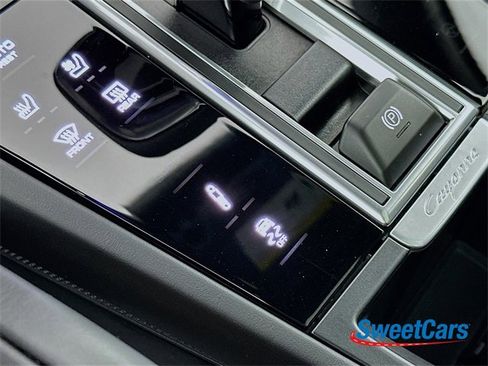 Used 2023 Porsche Cayenne Turbo image 30