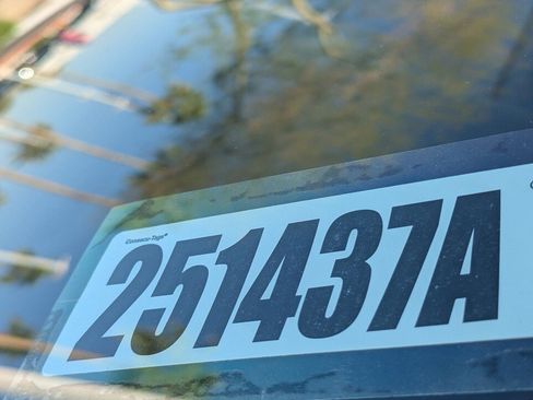 Certified 2024 Nissan Pathfinder SV image 33