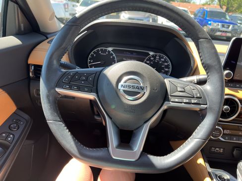 Used 2021 Nissan Sentra SV w/ SV Premium Package FWD image 17