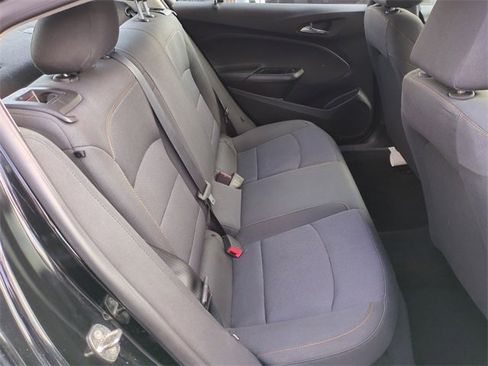 Certified 2018 Chevrolet Cruze LS image 24