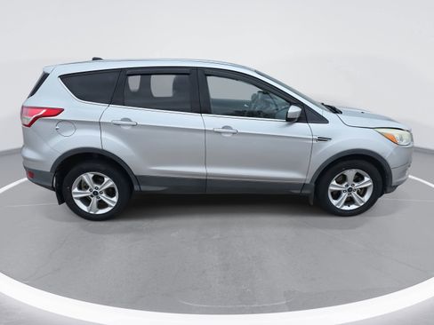 Used 2014 Ford Escape SE image 4