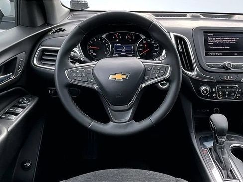 Used 2024 Chevrolet Equinox LT image 8