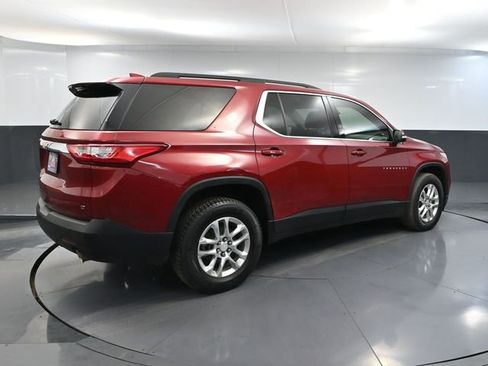Used 2021 Chevrolet Traverse LT FWD image 4