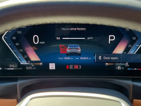 Used 2025 BMW 330i Sedan RWD image 28