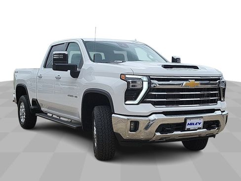 Certified 2024 Chevrolet Silverado 2500 LTZ AWD/4WD image 2