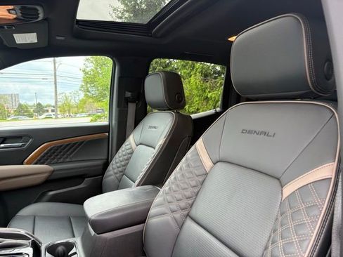 Used 2023 GMC Canyon Denali AWD/4WD image 27
