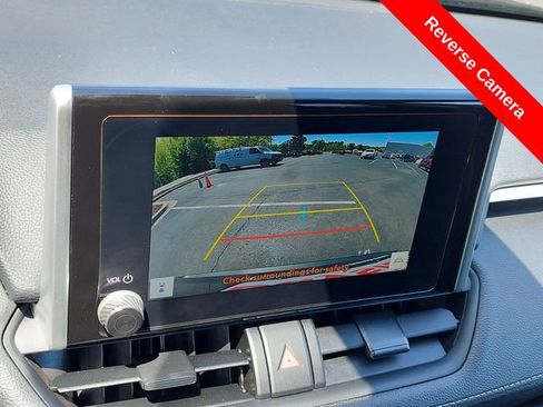 Certified 2025 Toyota RAV4 XLE AWD/4WD image 11