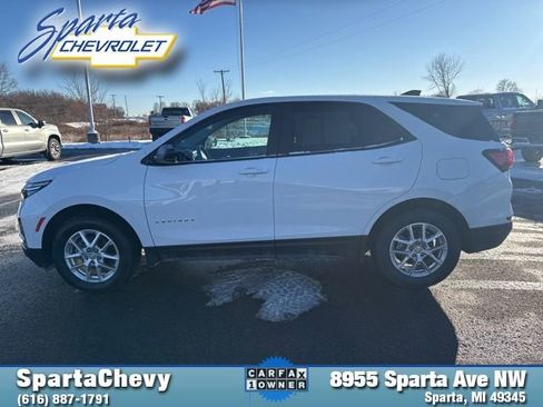 Used 2023 Chevrolet Equinox LS w/ LS Convenience Package image 6